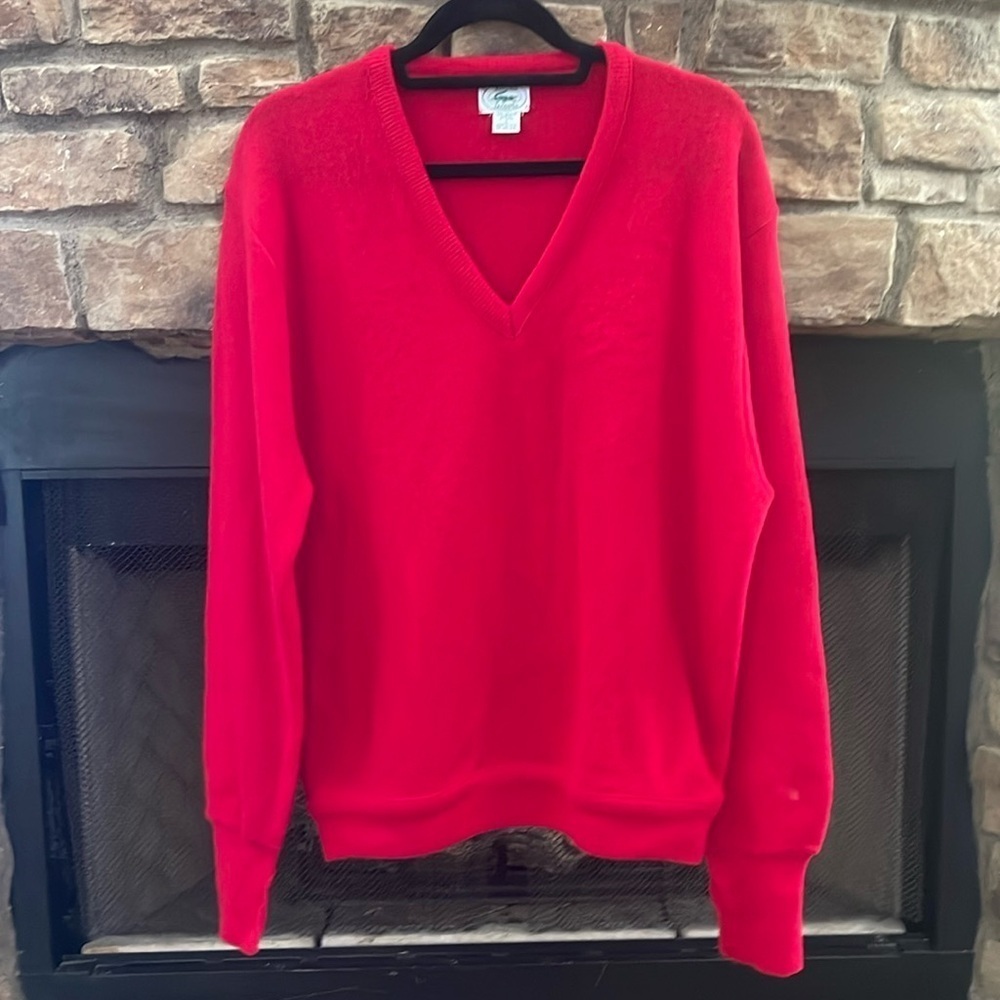 Izod red v-neck sweater. Size Large